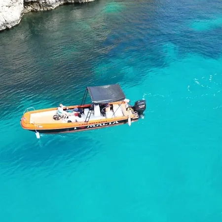 Botel Ilovemalta Boat Charters Mellieħa