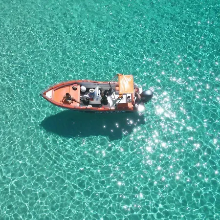 Botel Ilovemalta Boat Charters